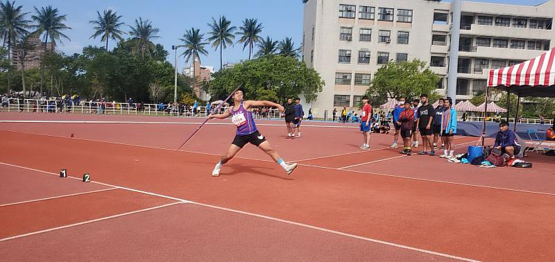 112年臺東縣中小聯運田徑項目閉幕 計6項6人次破大會 高中男女標槍鏈球高懸2、30年紀錄均一舉刷新