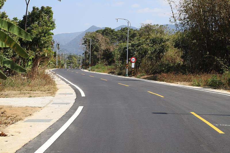 嘉義縣番路鄉彈藥庫聯絡道路拓寬完工 剪綵啟用
