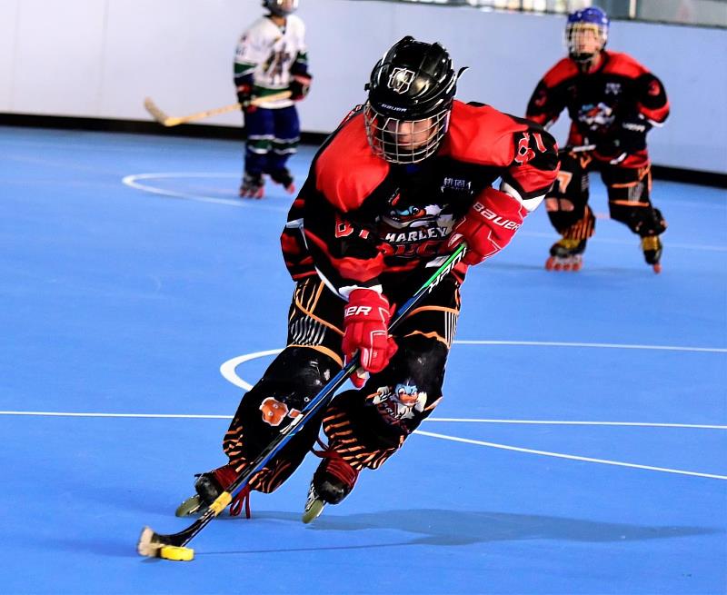 屏東國際滑輪溜冰場首場全國性比賽 「112年總統盃全國滑輪溜冰曲棍球錦標賽」屏東登場