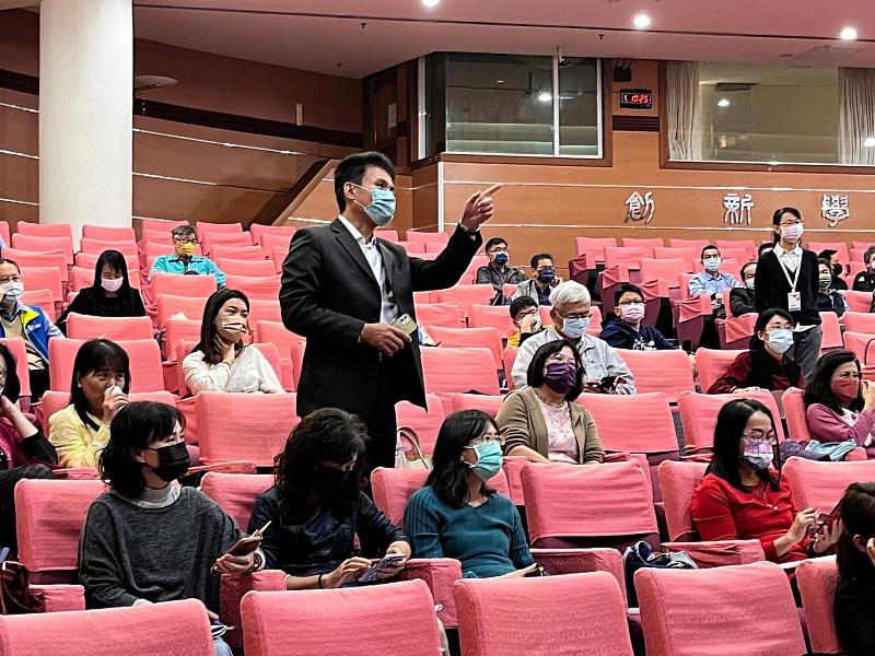 數位時代學習模式改變 嘉縣集結校長辦科技研習