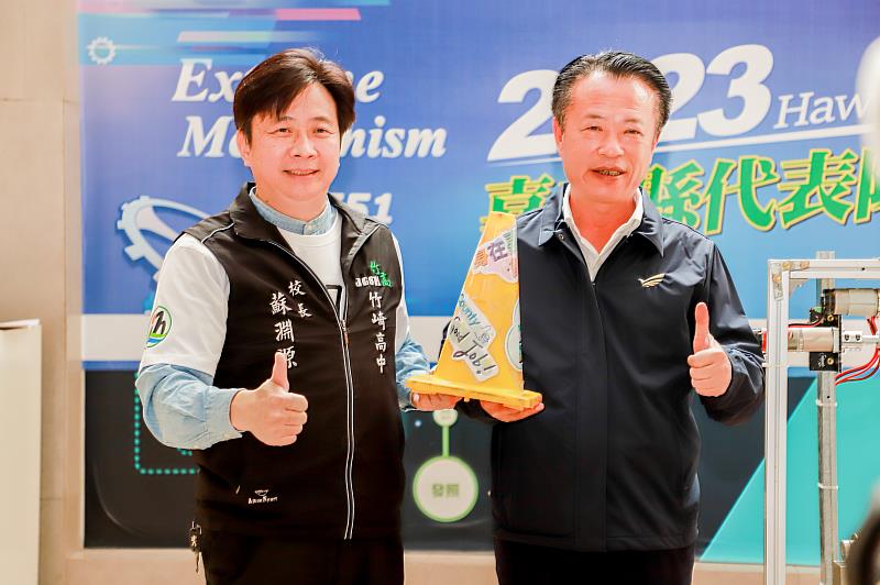 嘉縣代表隊參加機器人競賽全球最高殿堂 縣府補助7成經費-5