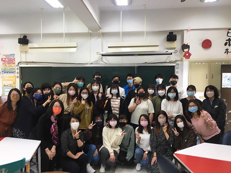 大葉大學應日系師生與武藏野師生合影