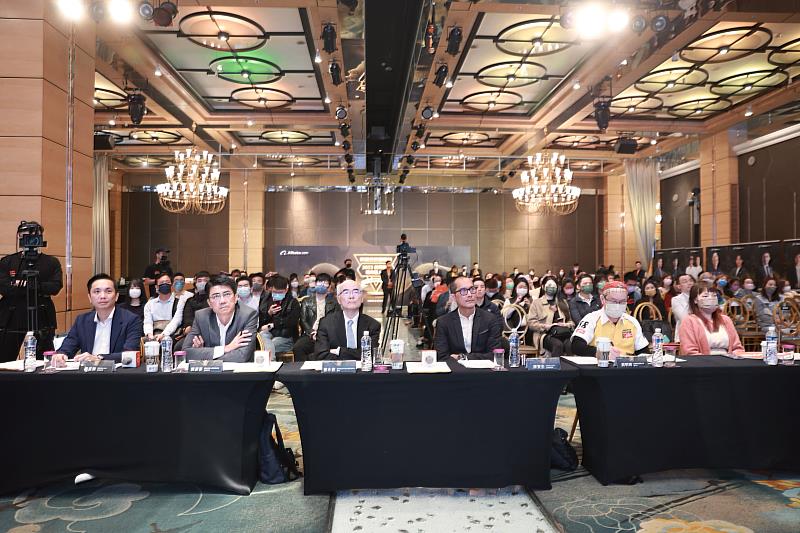 Alibaba.com主辦的台灣跨境電商達人賽總決賽於16、17日登場，匯集全台16家中小企業網商菁英相互切磋。
