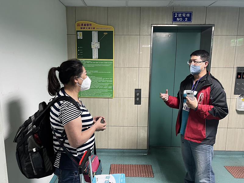 國際社工日！社會局侯博耀督導與黃秀敏社工榮獲全國社會工作專業人員表揚-3