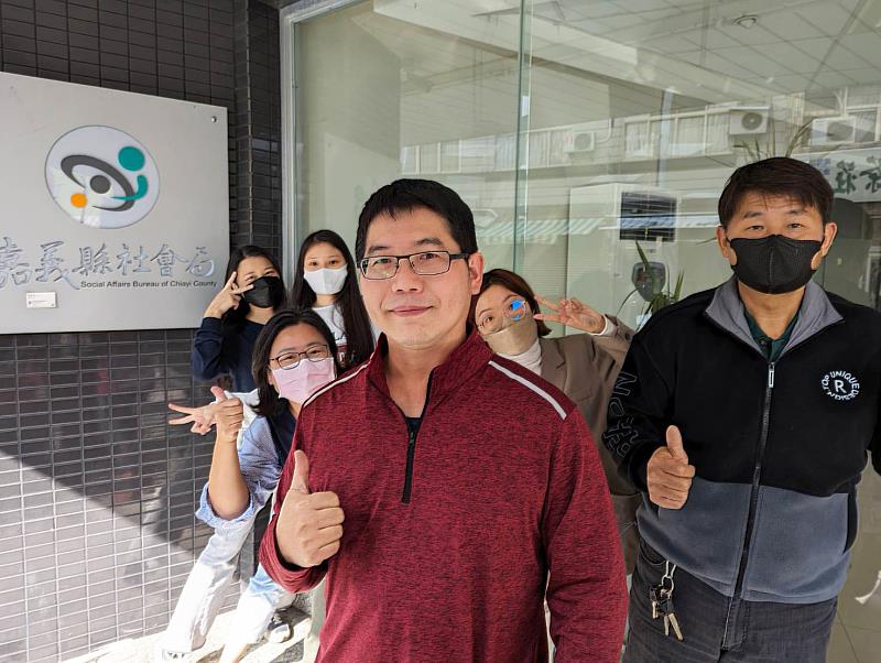 國際社工日！社會局侯博耀督導與黃秀敏社工榮獲全國社會工作專業人員表揚-3