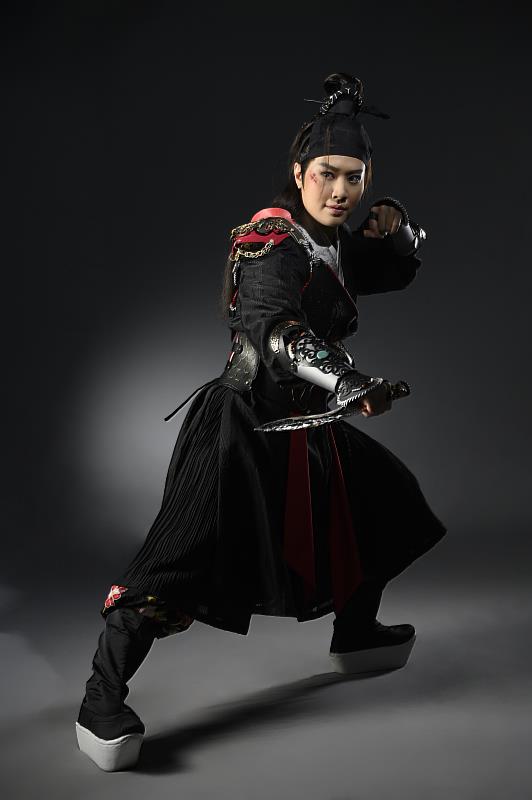 國立傳統藝術中心臺灣豫劇團《鏢客》由劉建華飾演駱成