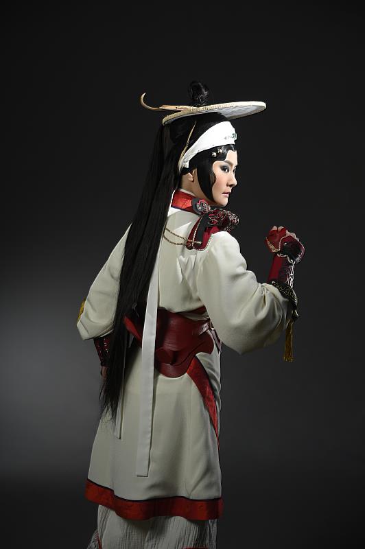 國立傳統藝術中心臺灣豫劇團《鏢客》由蕭揚玲飾演月無雙