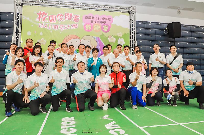 同心協力向前衝! 嘉義縣國民中小10人11腳競賽活力登場-4