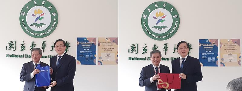 東華大學與裕德高級中學互贈紀念品。