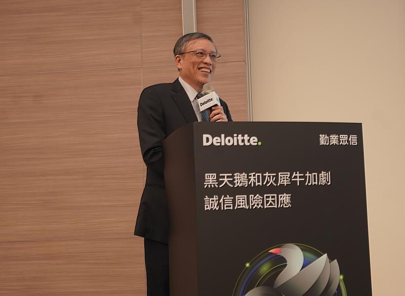 台灣透明組織協會理事長徐仁輝。