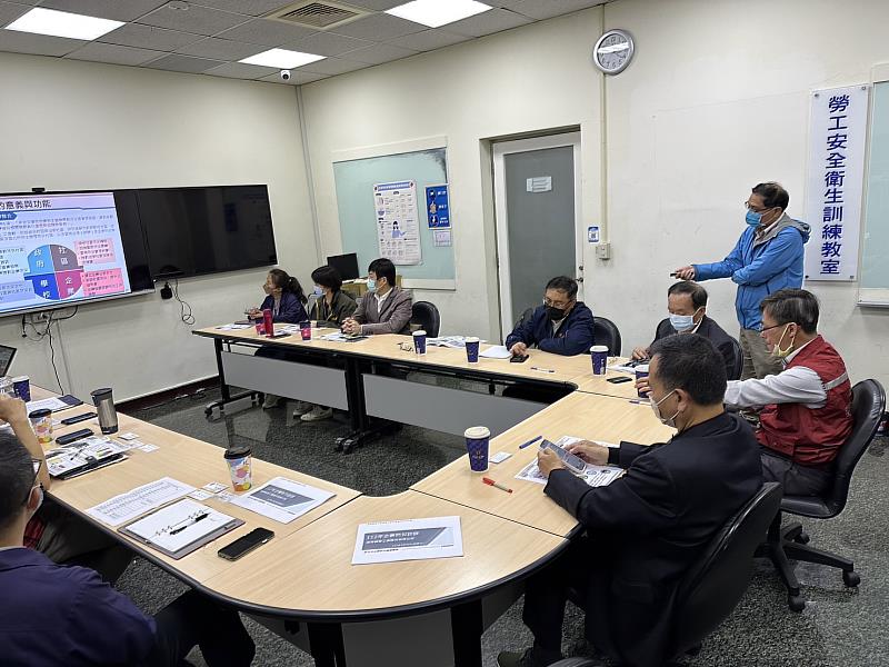 新北市政府消防局李清安局長表示企業防災為全民防災推動不可或缺的一環，新北市所推動的防災社區、校園防災、治安社區、防災士等工作，皆是為達成全民防災目標而努力