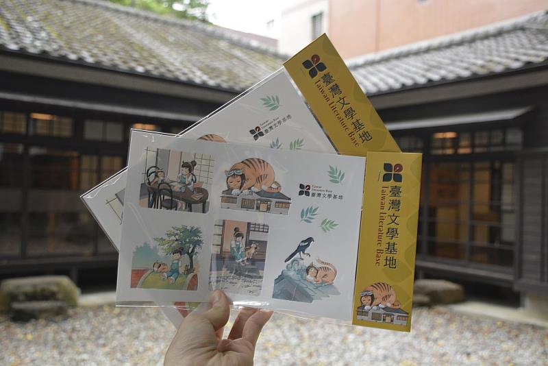 12歲以下觀眾參與「機器人說故事」活動，即可獲得只送不賣的紀念貼紙。