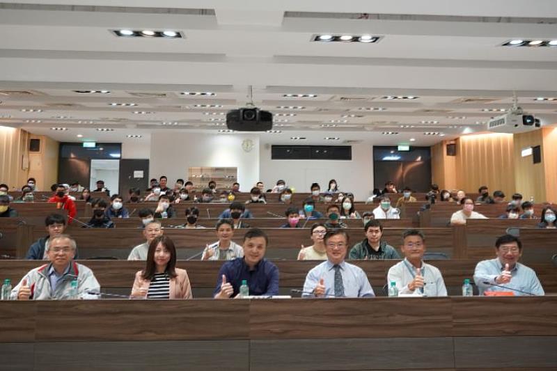 台積電講座讓中華大學師生受益良多。