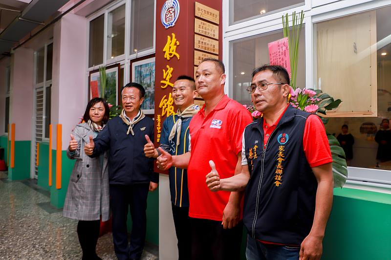 大同國小歡慶創校百年 雨天不減師生熱情-5