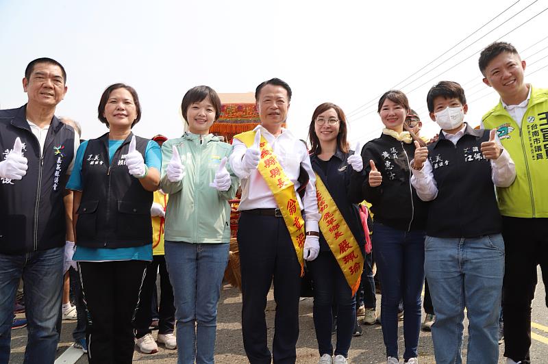 南市泰安宮、旌忠廟祈安巡禮遶境入嘉縣 翁章梁接駕