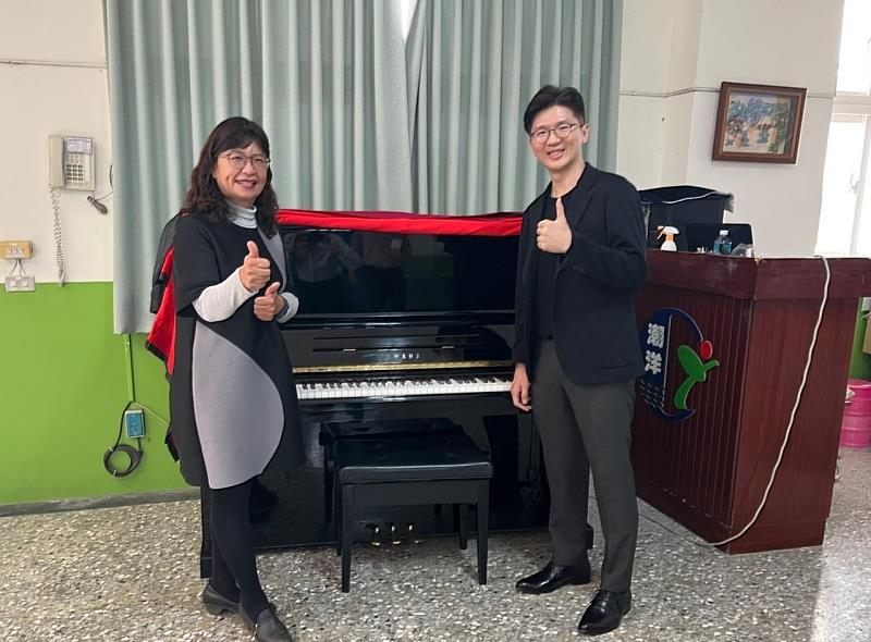 原本在世界宗教博物館發展基金會的鋼琴，保存得相當良好。（圖由潮洋國小提供）