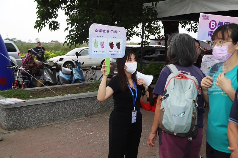 桑椹節開跑！翁章梁：吃桑椹來義竹就對了