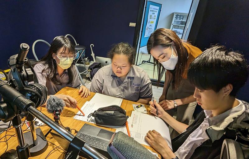 城市科大應外系職場英語體驗營活動