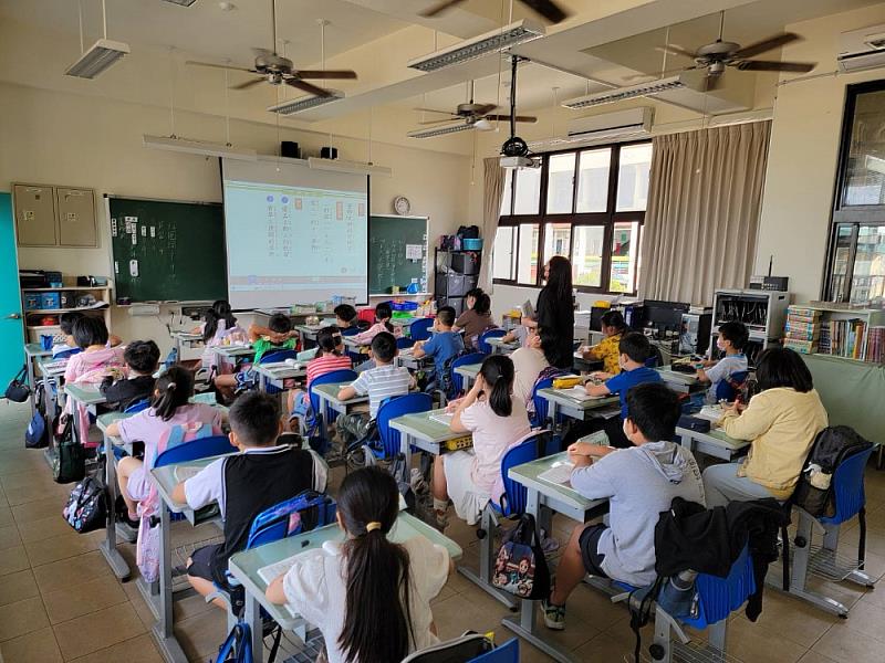 屏東縣地域加給合理化調整方案