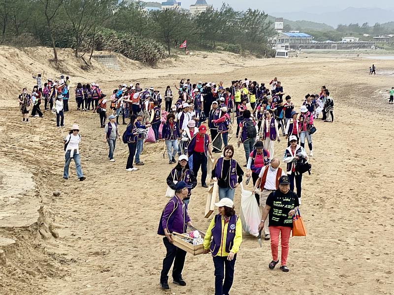 人類任意製造、丟棄垃圾,已成為海洋生態殺手。(靈鷲山佛教教團提供)