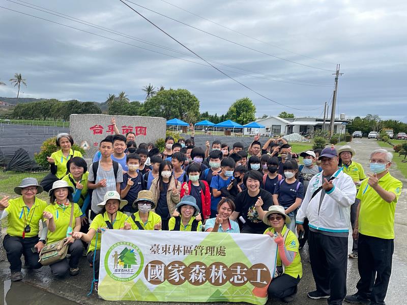 2. 本次活動在各林管處苗圃舉行，邀請苗圃周邊社區的小學高年級生參加(台東瑞源苗圃、溫泉國小)