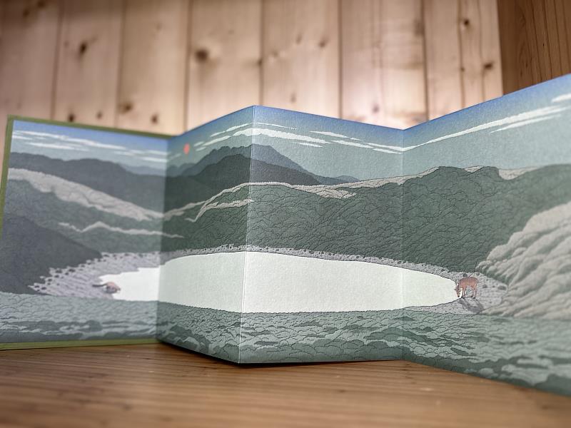 嘉明湖國家步道新版登山證書屏風設計