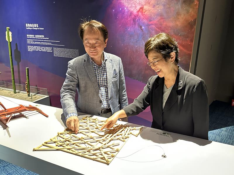 陳儀深館長與王長華館長