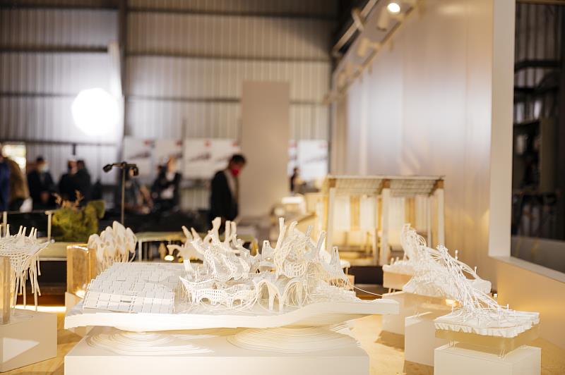 陳宜慧，《薛西佛斯的島》，林育全攝影，國立臺灣美術館提供