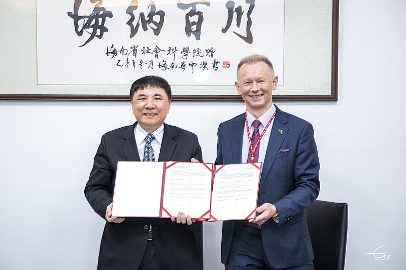 國立臺灣海洋大學許泰文校長與波蘭格但斯克理工大學簽署合作備忘錄