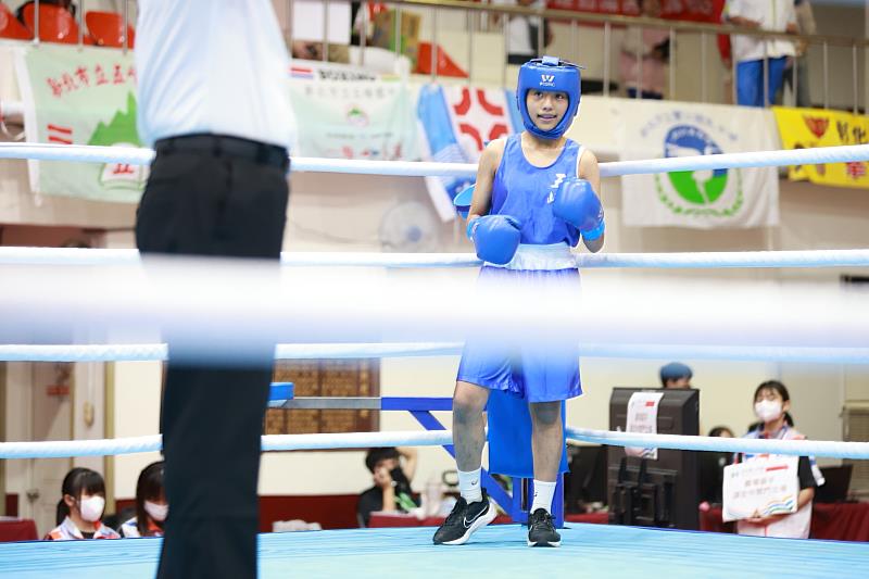 五峰國中周星慈拿下國女組拳擊第三量級銅牌