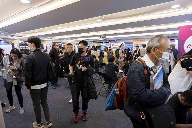 2023台灣跨境電商博覽會開展首日現場人潮絡繹不絕