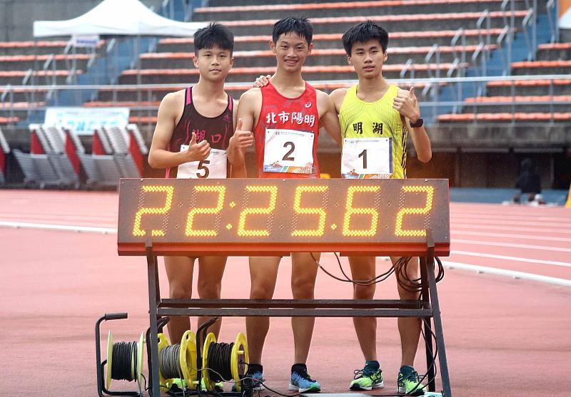 國男5000競走前三名都破大會紀錄。執委會提供，林嘉欣／攝影。