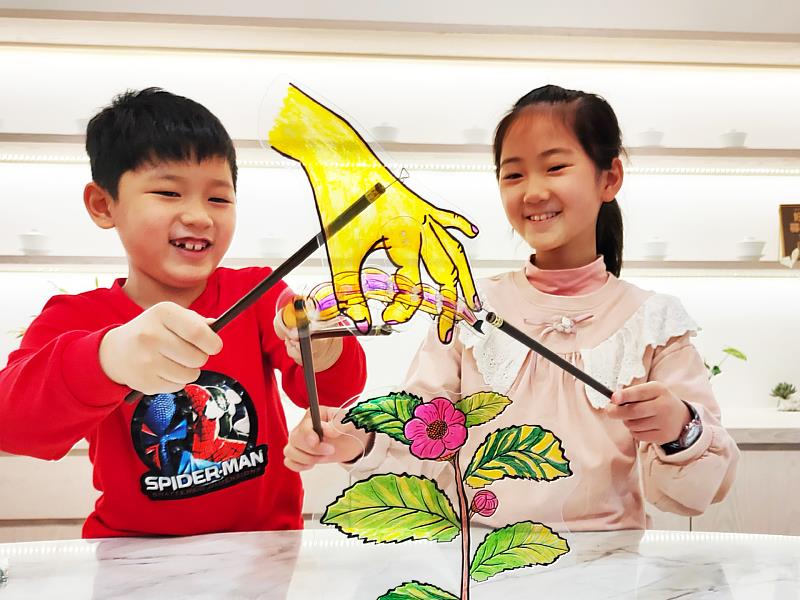 茶博館將於5月13日舉辦「茶影戲」工作坊，邀請大家來製作及演出獨一無二的茶園小劇場！