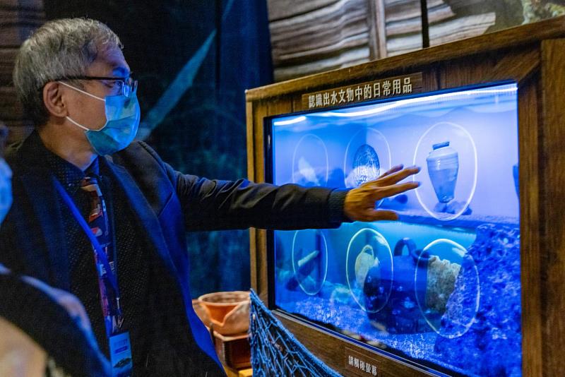 「潛行探索臺灣－水下文化資產特展」運用多媒體科技與觀眾互動