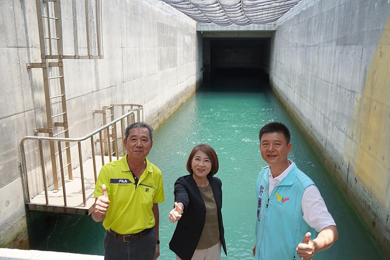 塭豐海水供水站引入新鮮海水，經過沉澱處理後供應養殖用戶使用