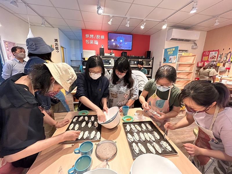 新北「有課UKO」4月份課程,讓青年快速體驗網紅下午茶店的酸甜苦辣