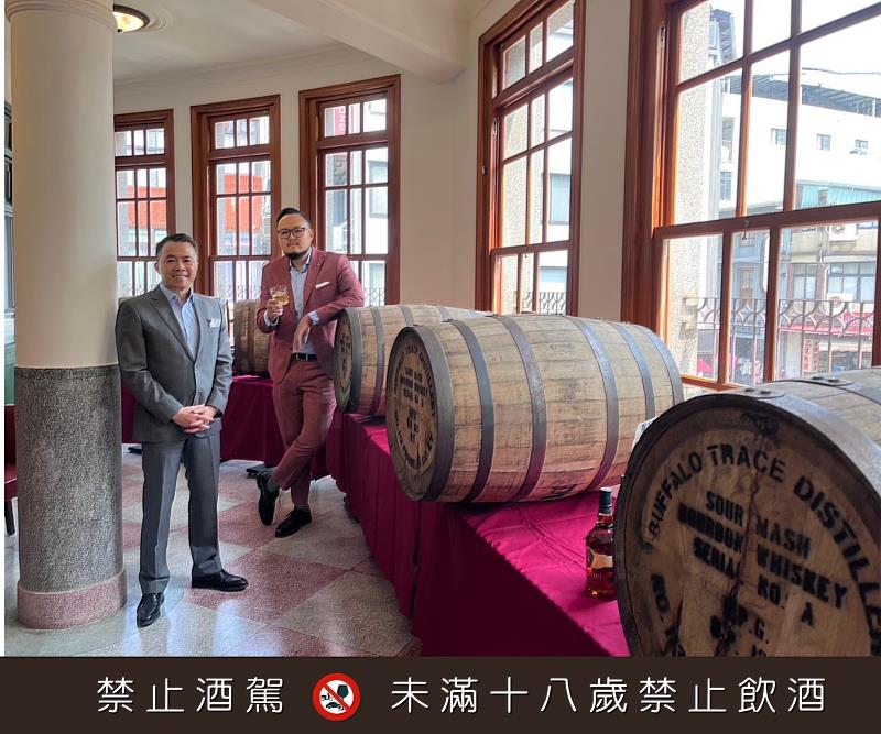 DXCEL’s Malcolm Tan and Alex Chang, Buffalo Trace brand ambassador with the 5 barrels of SBS bourbons brought in to Taiwan for first time