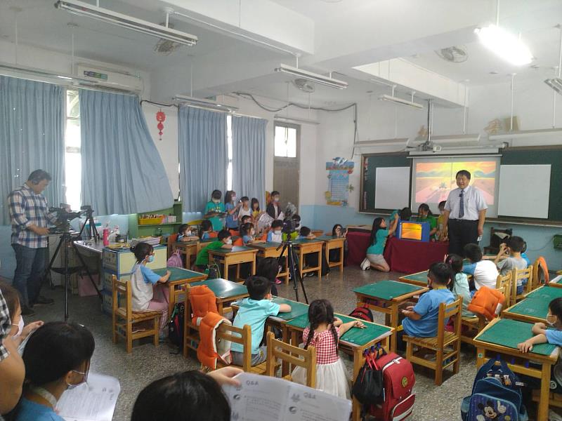 景文科大攜手雙城國小推廣品德教育系列設計。