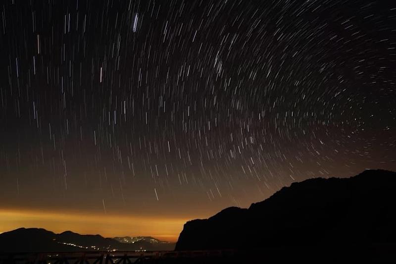 仰望夏夜滿天星斗  救國團112年暑期玉山星空夜～教師自然保育研習營