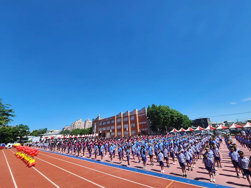 南新國小111學年度校慶運動會暨PU跑道、綜合球場、五人制足球場聯合落成啟用典禮