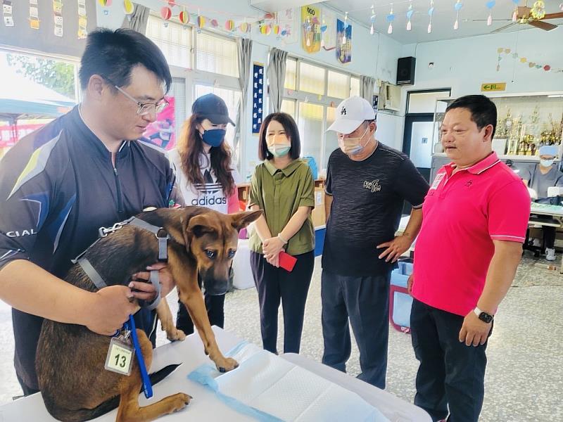 嘉縣山區檢出狂犬鼬獾 翁章梁呼籲毛孩應施打狂犬病疫苗-2