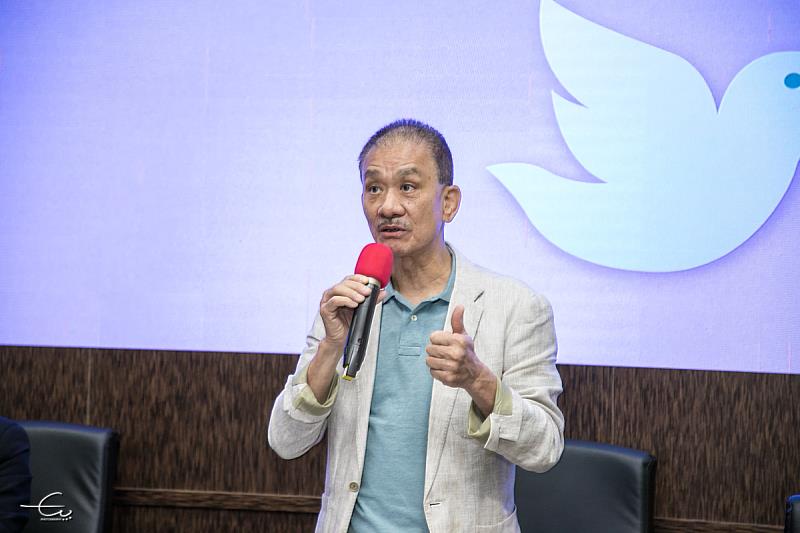 張永聲董事長期許學弟妹除了經營好學業，也要將關懷隨時放在心中