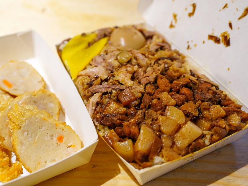 迓媽祖不忘享受美食！文觀局推薦朴子人氣小吃 在地人排隊也要吃
