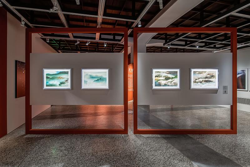 攝影家江思賢《山》系列作品，於國家攝影文化中心臺北館「抽象之眼」展覽展出