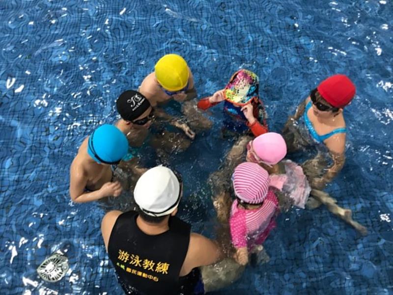 職人角色扮演all in one!  探索冰宮職人、救生員、烘焙師的工作秘辛