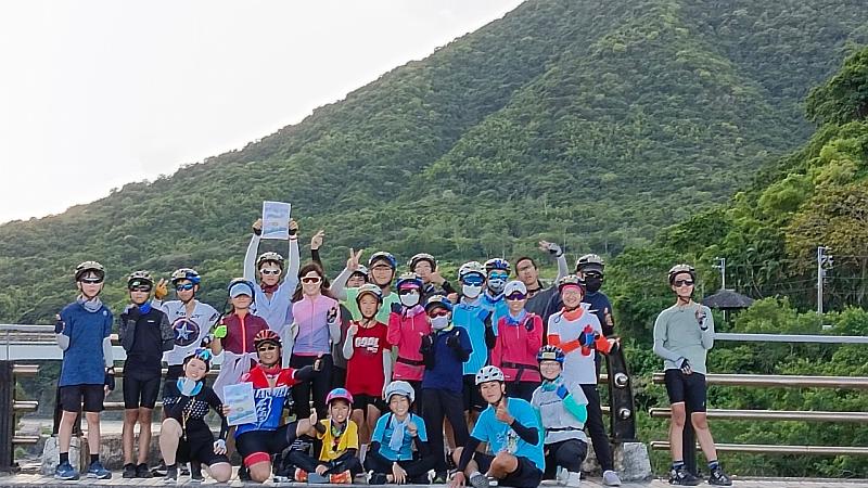 挑戰花東鐵騎375公里,譜寫盛夏生命樂章