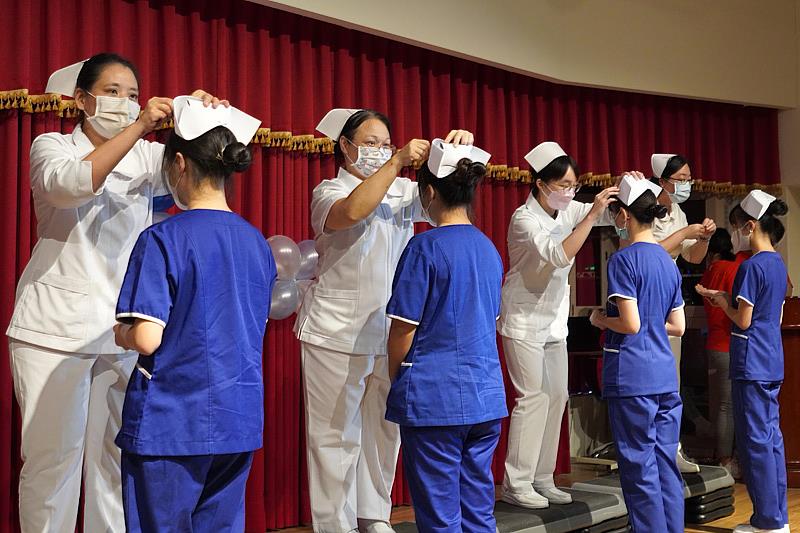 大葉大學護理系舉辦加冠典禮