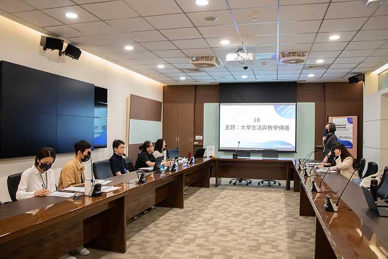 世新大學「話語與數位的交會：口語傳播與新媒體」研討會共發表15篇學術論文。（世新大學提供）