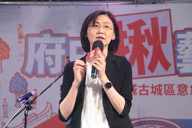 新北市文化局長張育於活動現場致詞