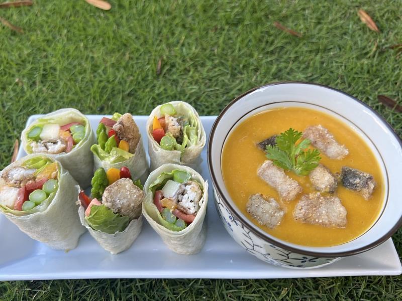 午采食蔬卷及午賀濃湯